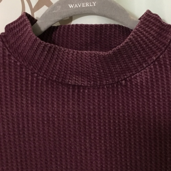 🙀3/$20 WONDERLY~Waffle Knit Pattern with Partial Open Back Pull-Over - Picture 3 of 10